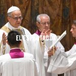 El papa León XIV realiza su primer misa